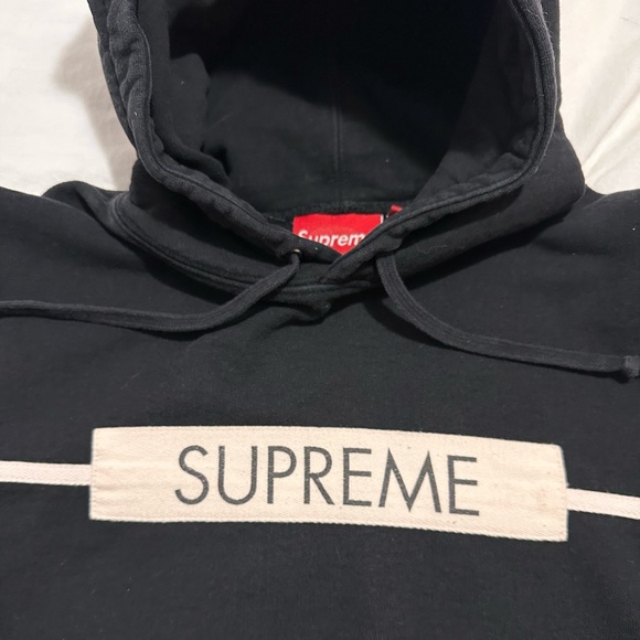 Supreme Sweaters - Supreme authentic hoodie size medium